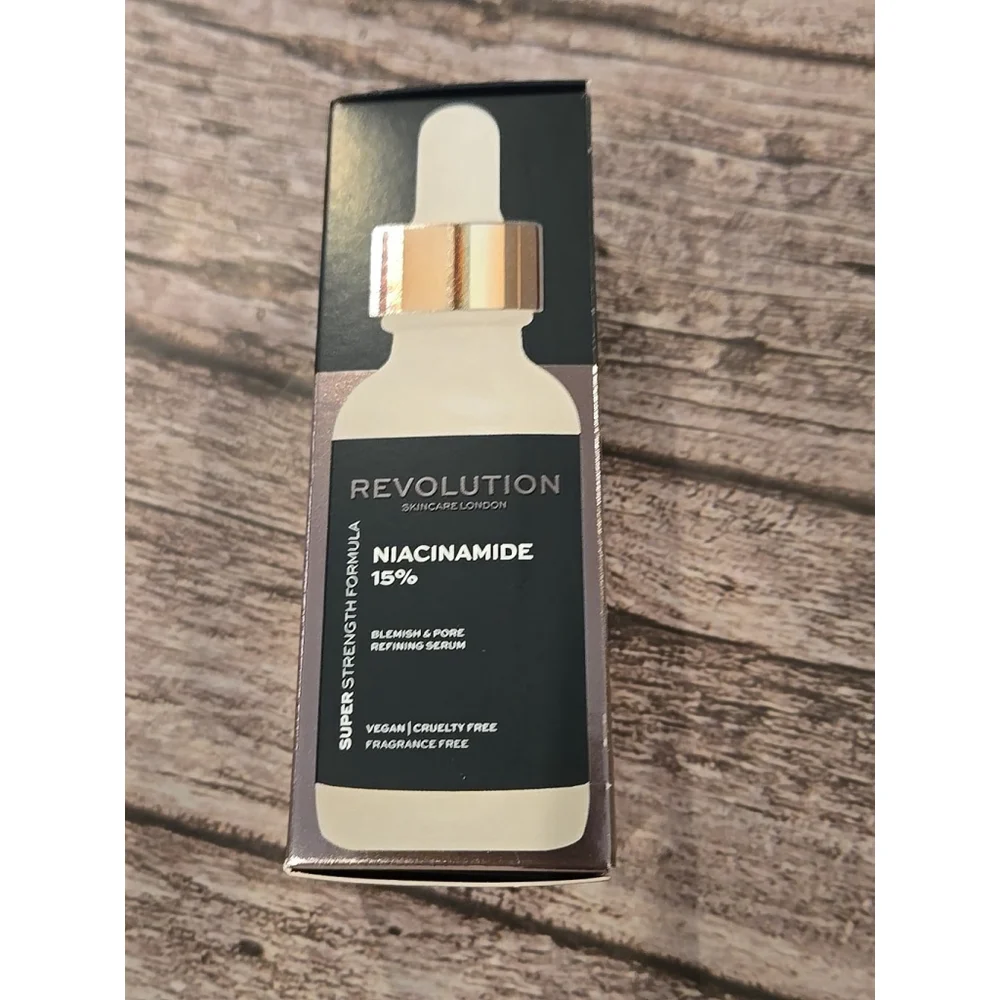 Revolution Niacinamide 15% Blemish & Pore Refining Serum New In Box (3)